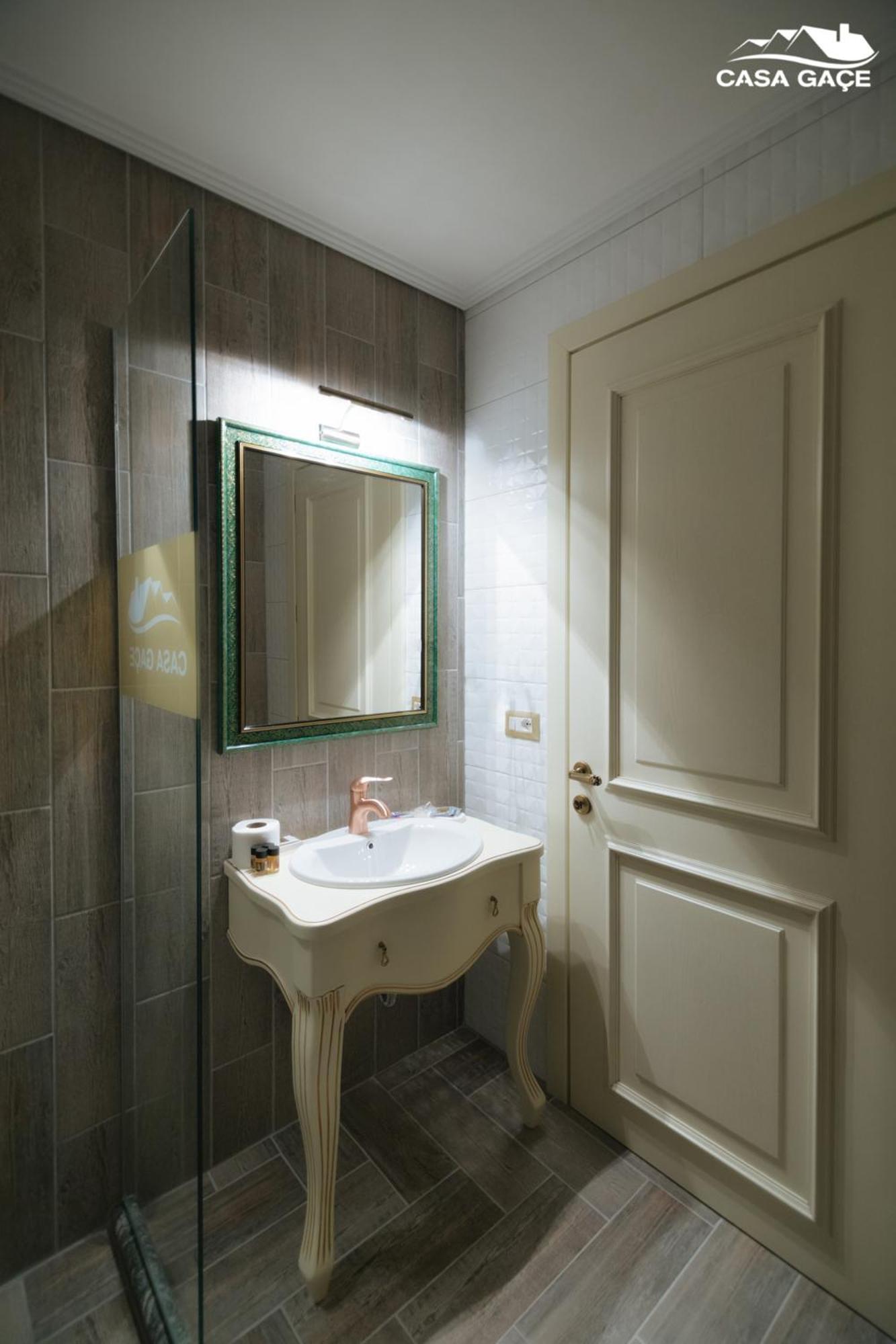 Casa Gace Hotel Korce Zimmer foto