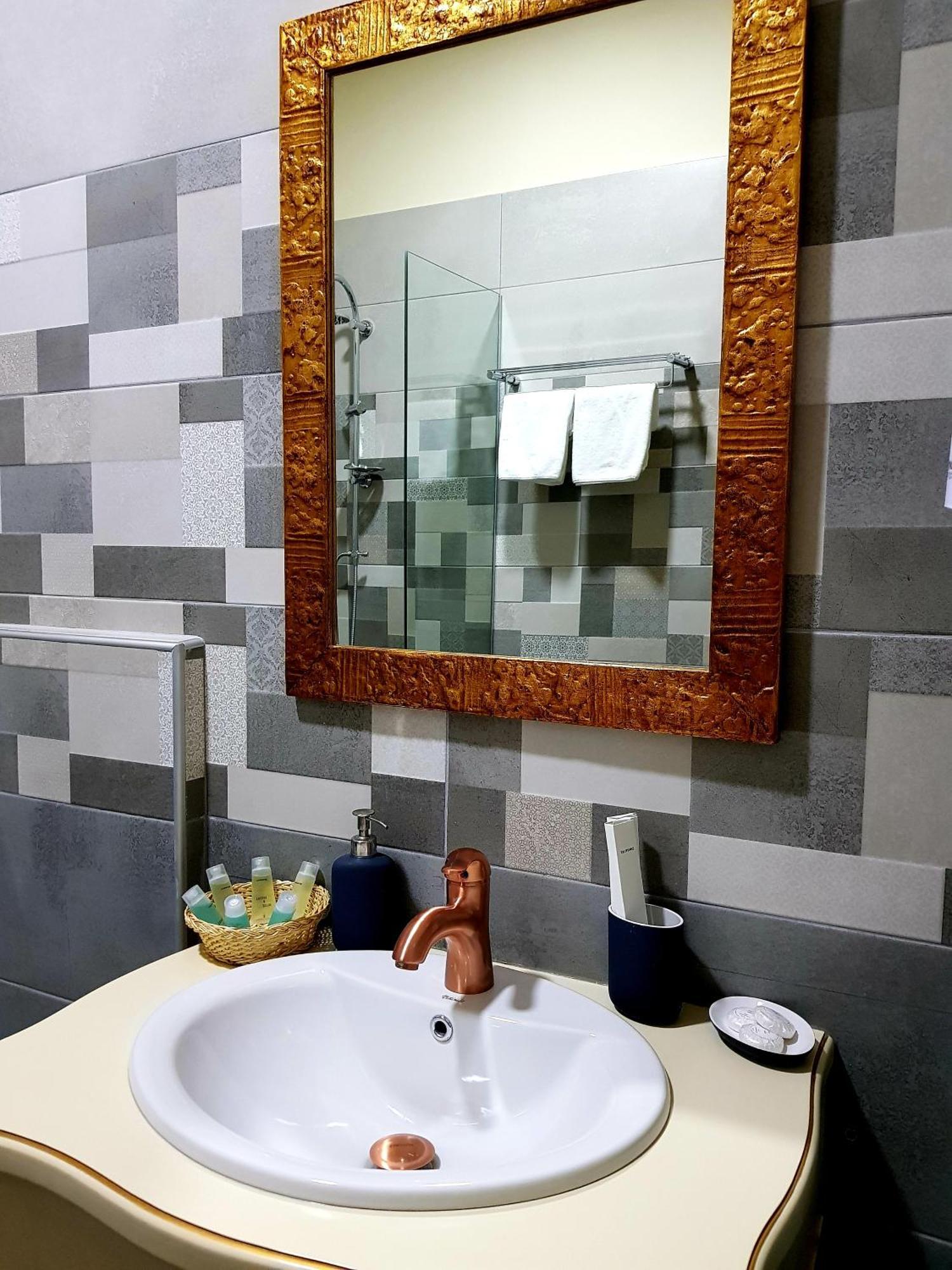 Casa Gace Hotel Korce Zimmer foto